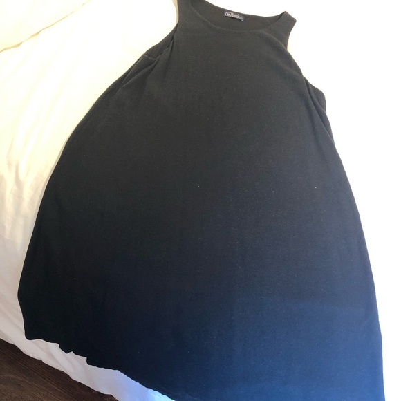 Gap black sundress - Picture 3 of 3